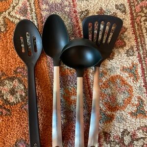Black and Silver Cooking Utensil Set of 4